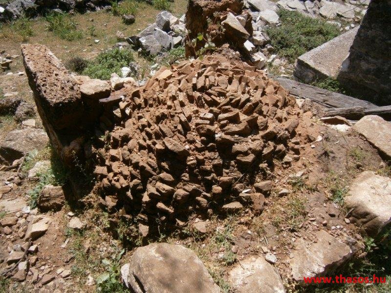 paleohori_osi_falu_33