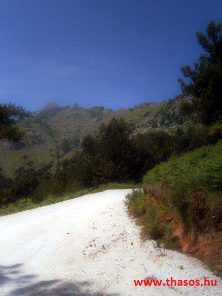 2013_05_06_panagia_hegyikert_07