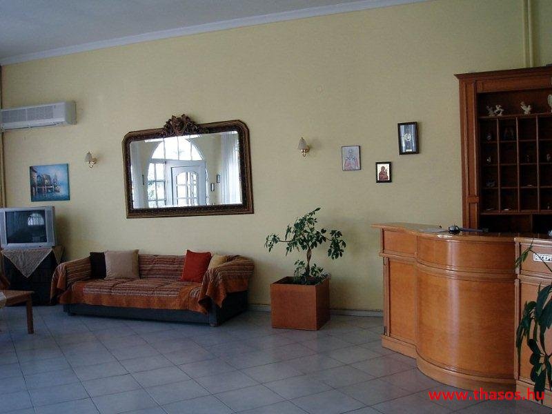 mironi_viktoria_hotel_apartman_02