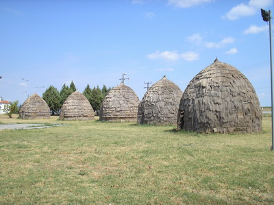 szarakatszanifaluminiskanzen